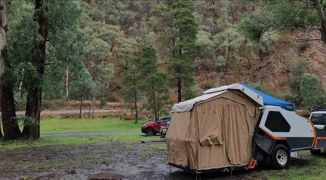 12 Mile Reserve Free Pet-Friendly Camping on the Goulburn River 12 Mile Reserve