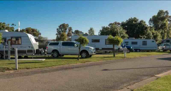 Benalla Tourist Park, Your Gateway to Victoria's High Country