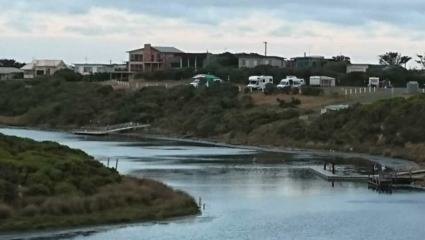 Yambuk Lake Caravan Park – Coastal Camping & Fishing