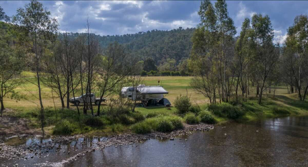 Montana on the Macalister Caravan Park & Campground – Your Riverside Sanctuary in the Heart of Gippsland