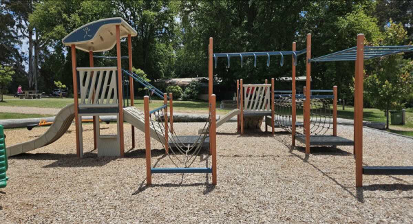 Jubilee Lake Holiday Park & Cafe – Your Tranquil Escape in Victoria’s Spa Country