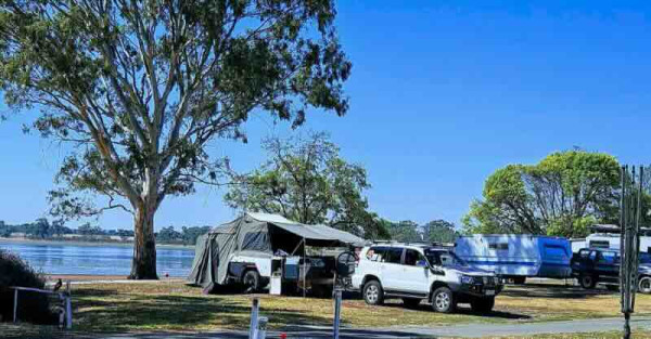 Edenhope Lakeside Tourist Park – Your Escape to Lake Wallace