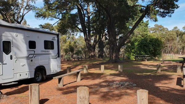 Friday’s Campground, Secluded Bush Camping in Steiglitz Historic Park