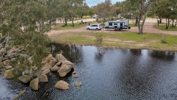 Green Hill Lake Camping, Free Lakeside Camping Near Ararat & Grampians