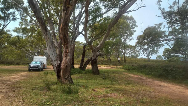 Lake Lonsdale Camping, Free Lakeside Bush Camp Near the Grampians