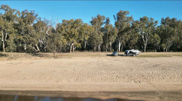 Little Toms Beach – Free, Pet-Friendly Camping on the Murray River