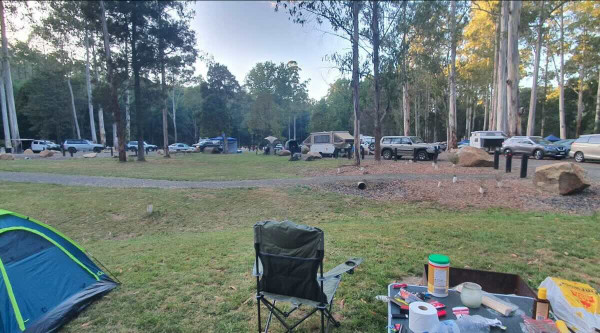 Loch Valley Free Camping - Riverside Bush Camp