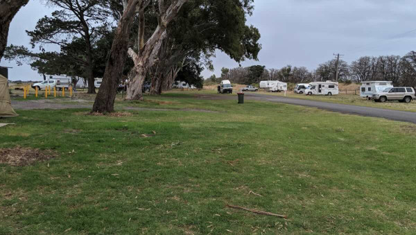 Meredith Park Camping Grounds, Free Lakeside Camping Near Colac