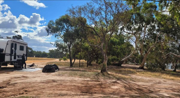 Walkers Lake Campground, Free, Pet-Friendly Lakeside Camping in the Wimmera